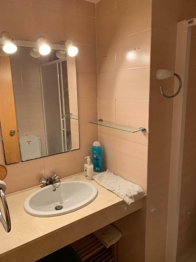 Apartamento Cambrilsfornia公寓 外观 照片