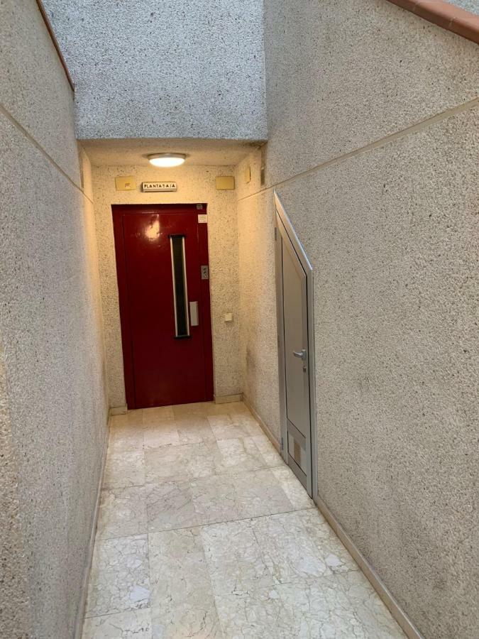 Apartamento Cambrilsfornia公寓 外观 照片