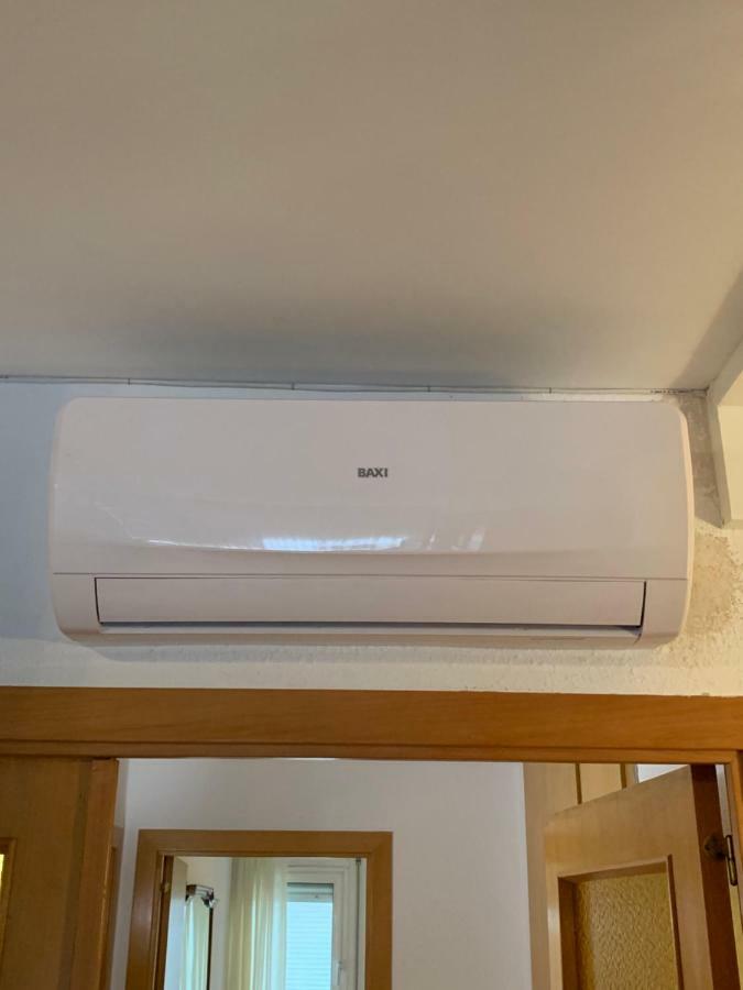 Apartamento Cambrilsfornia公寓 外观 照片